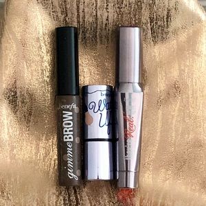 Benefit set Gimme Brow, Watts Up, They’re real Lip